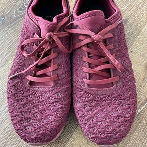 APL Techloom Phantom Running Sneakers